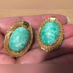 Vintage Goldtone Cabochon Button 80s Earrings